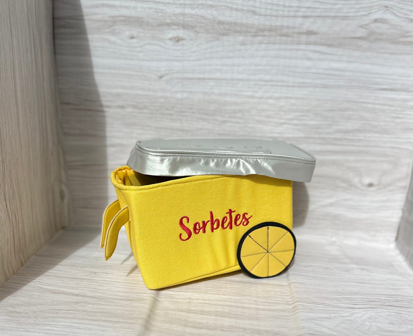 Sorbetes Soft Toy